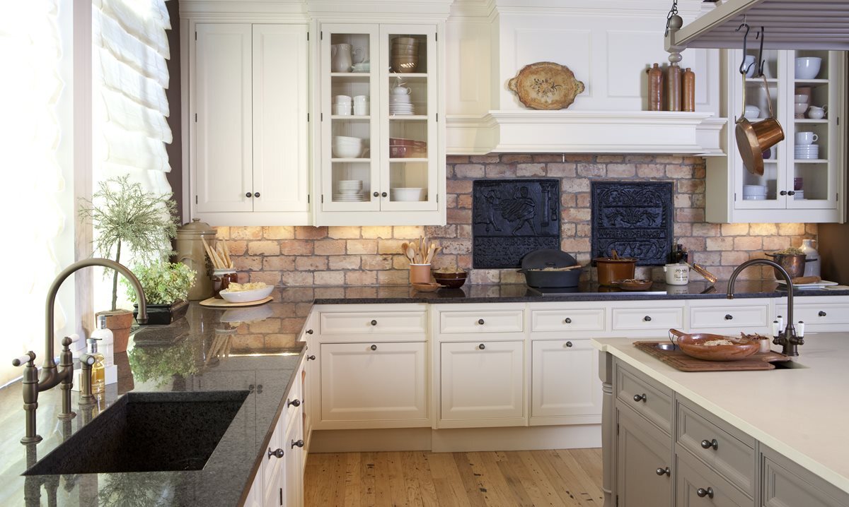 Atlantic-Green-perimeter-and-Capri-ColorQuartz